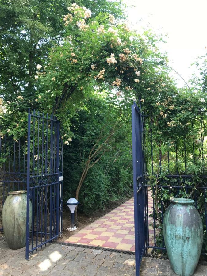 Bed and Breakfast Le Talisman Saint-Germain-en-Laye Exterior foto